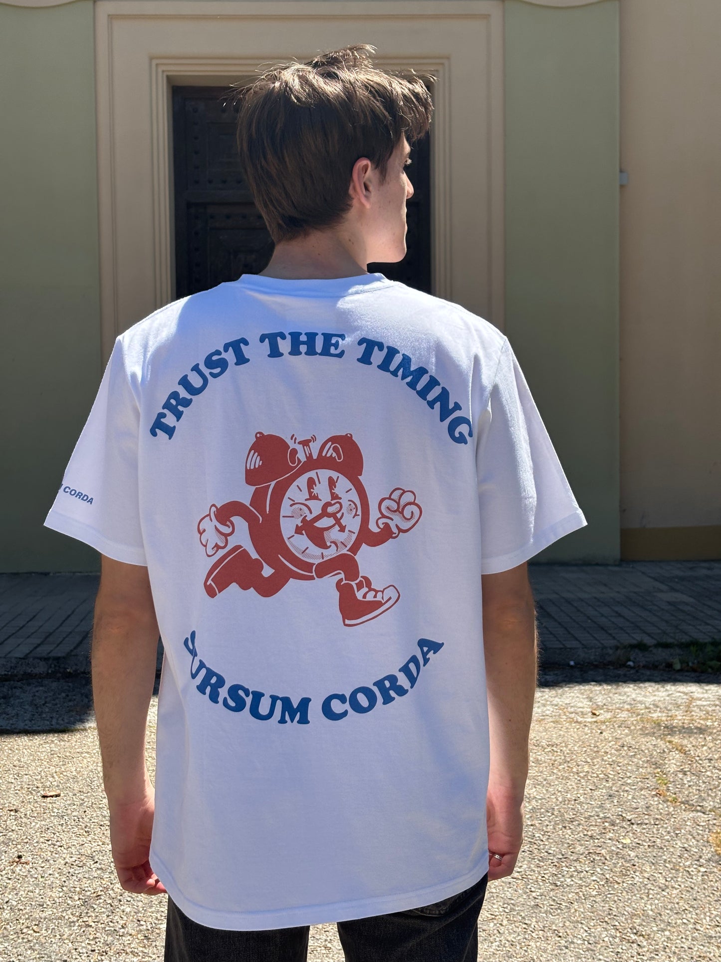 Drop 002- Camiseta Oversized "Trust the Timing" Blanca
