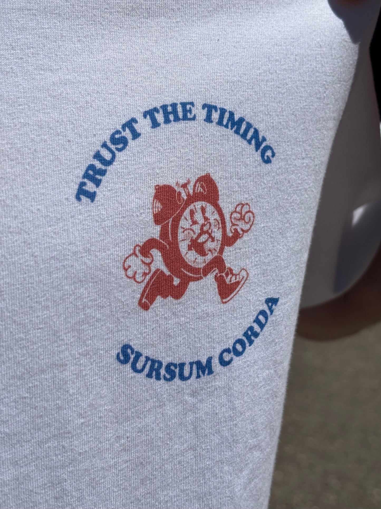Drop 002- Camiseta Oversized "Trust the Timing" Blanca