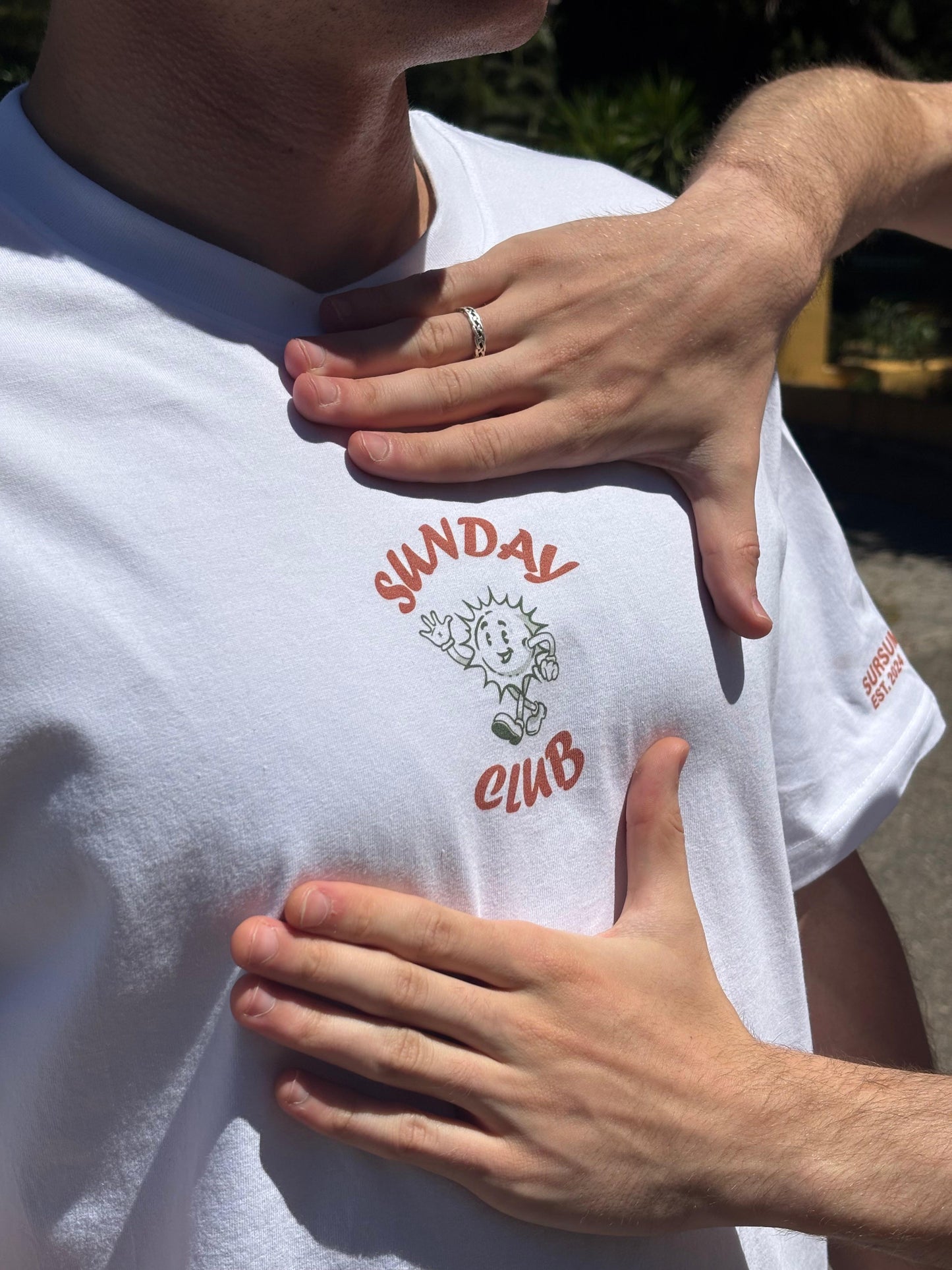 Drop 002- Camiseta Oversized "Sunday Club" Blanca